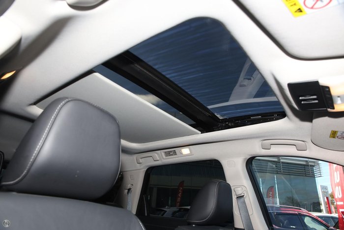2025 Nissan Pathfinder Ti-L