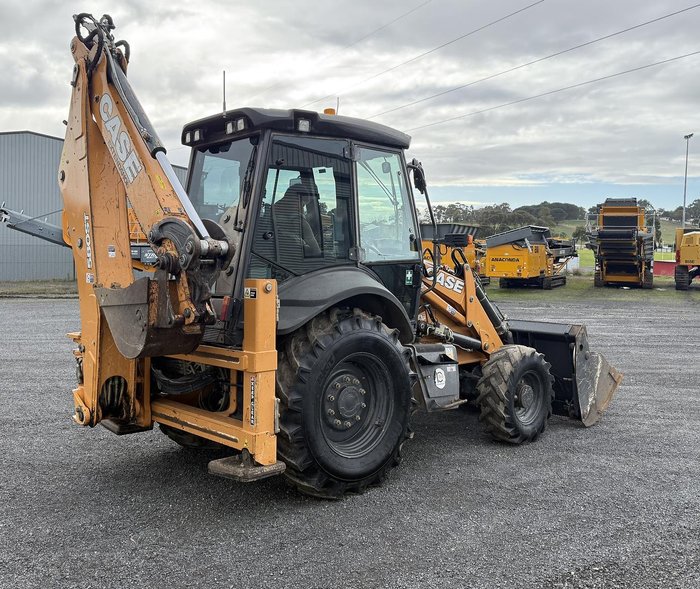 2019 CASE 580St Yellow