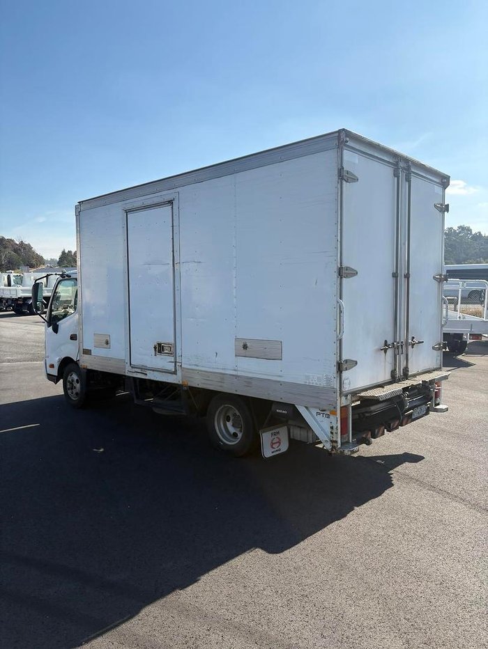 2012 Hino 300 617 Pantech White