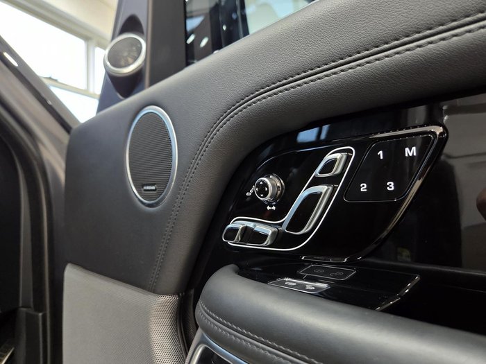 2020 Land Rover Range Rover SDV6 Vogue