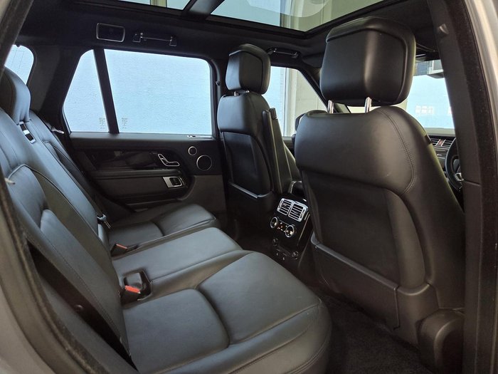 2020 Land Rover Range Rover SDV6 Vogue