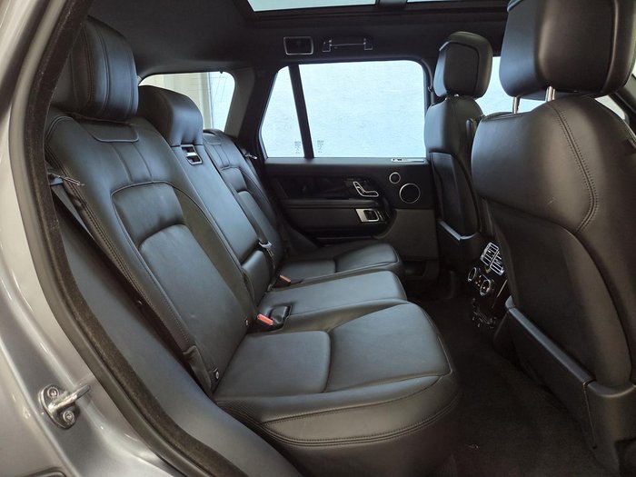 2020 Land Rover Range Rover SDV6 Vogue