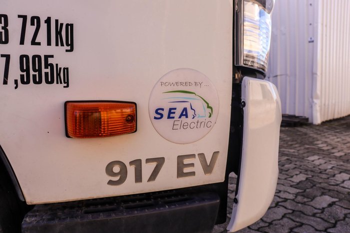2018 Hino 300 917 At Ev Pantech White