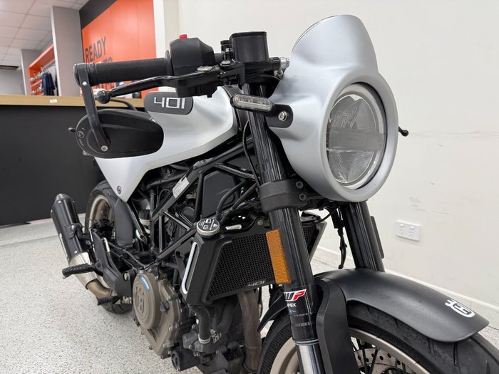 2021 HUSQVARNA VITPILEN 401 grey