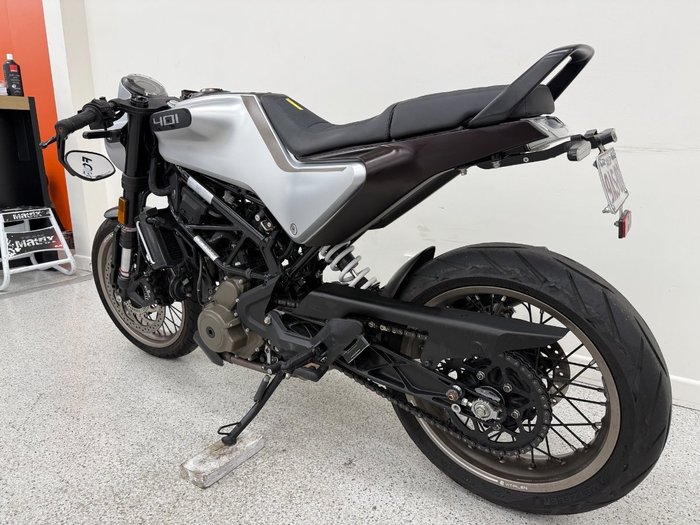 2021 HUSQVARNA VITPILEN 401 grey