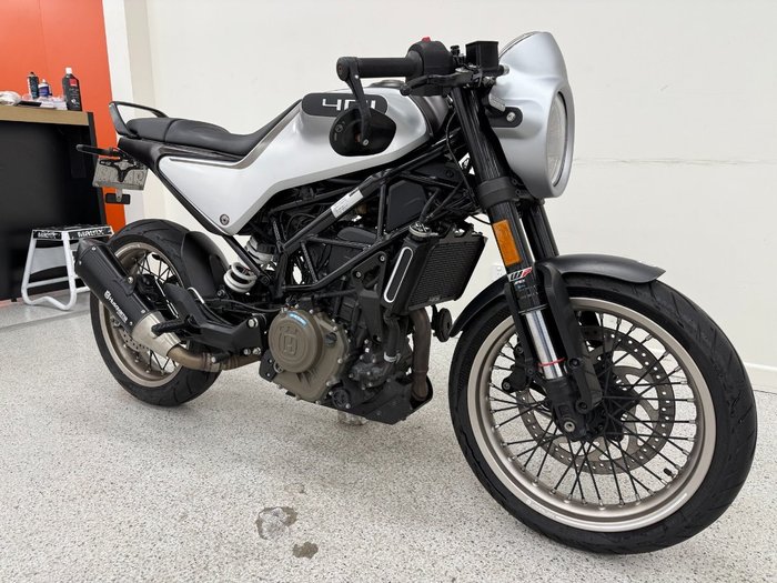 2021 HUSQVARNA VITPILEN 401 grey