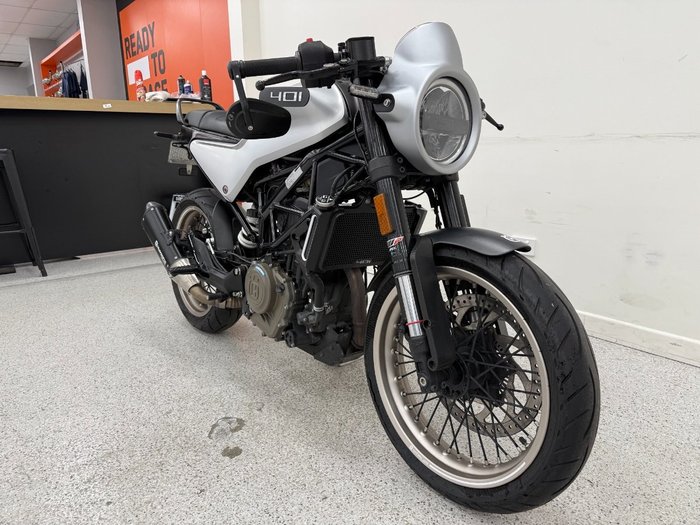2021 HUSQVARNA VITPILEN 401 grey