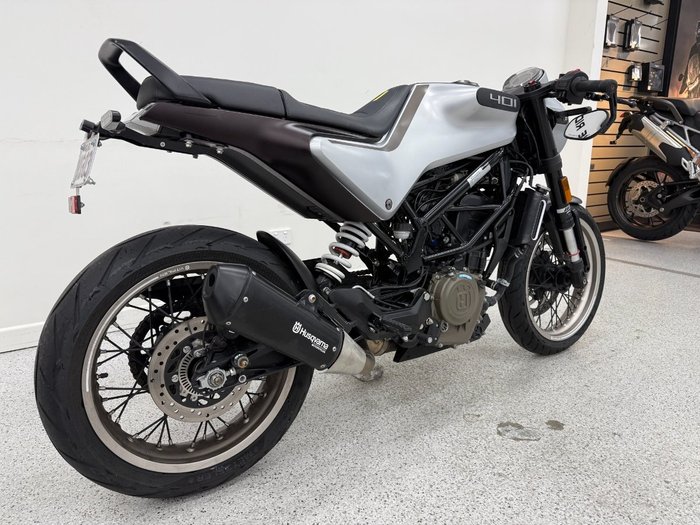 2021 HUSQVARNA VITPILEN 401 grey