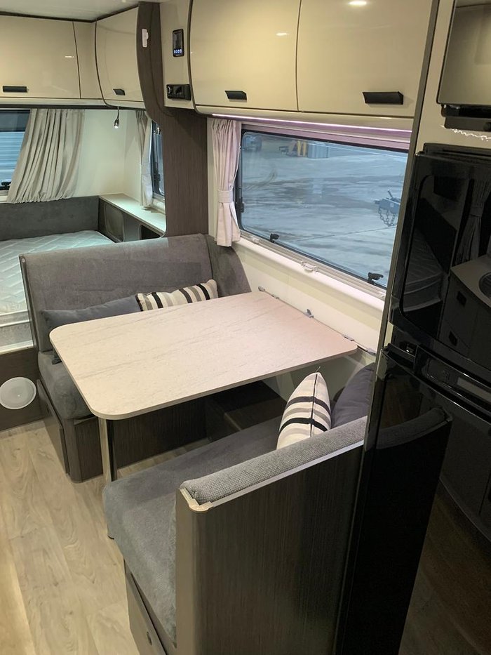 2022 Jayco Journey 19.61-3