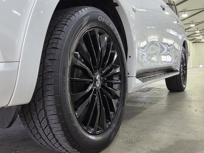 2018 INFINITI QX80 S Premium