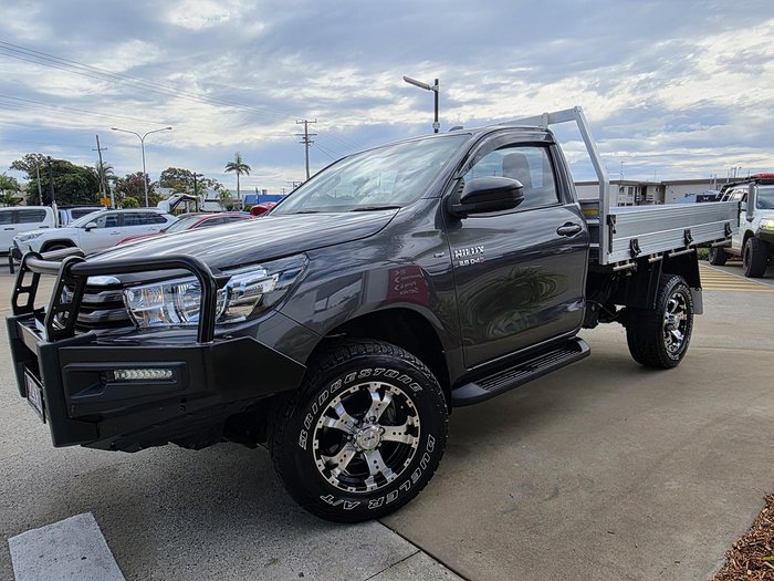2023 Toyota Hilux SR