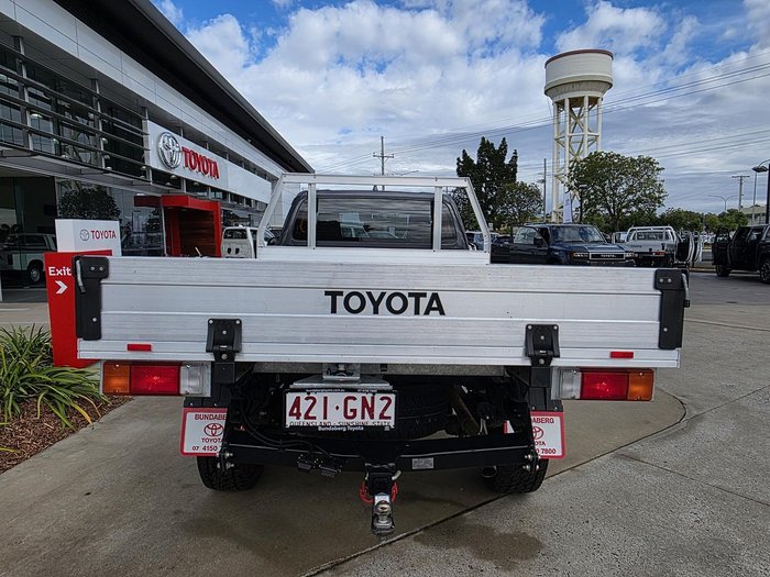 2023 Toyota Hilux SR