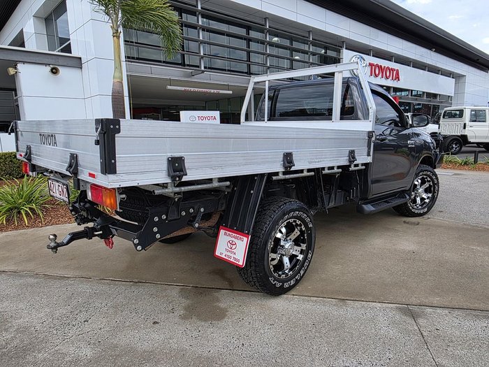 2023 Toyota Hilux SR