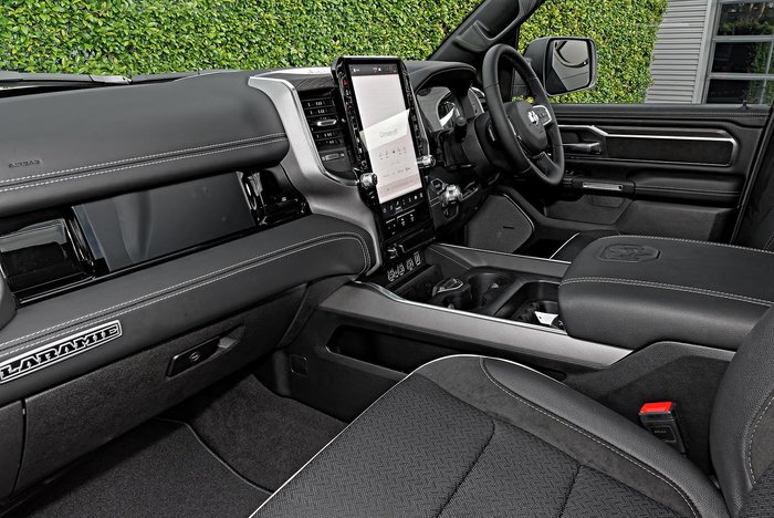 2025 RAM 1500 Laramie Sport Hurricane SO RamBox