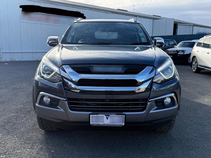 2020 Isuzu MU-X LS-T