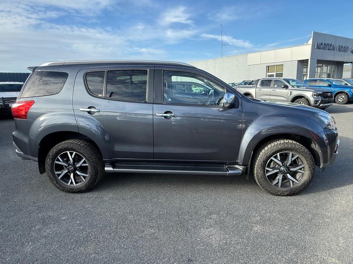 2020 Isuzu MU-X LS-T