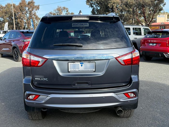 2020 Isuzu MU-X LS-T