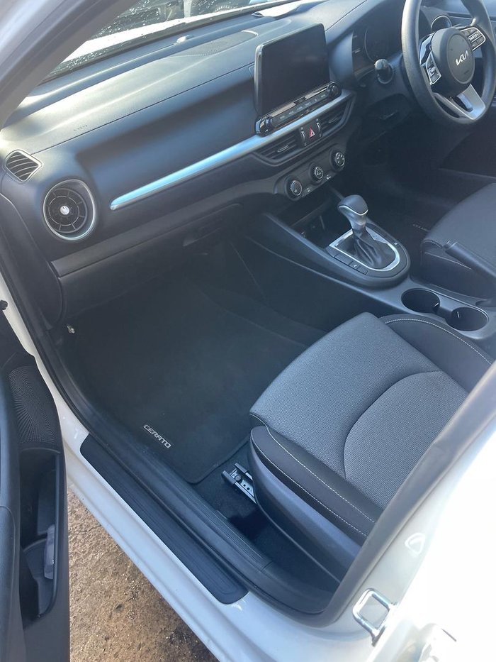 2022 Kia Cerato S
