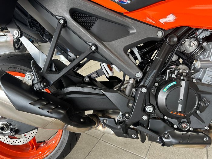 2024 KTM 990 Duke Duke Orange