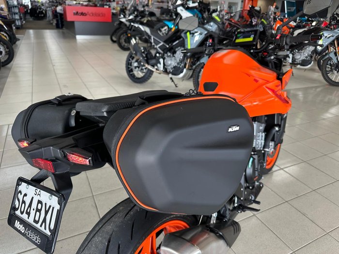 2024 KTM 990 Duke Duke Orange