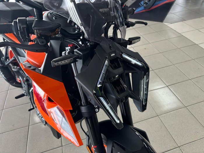 2024 KTM 990 Duke Duke Orange