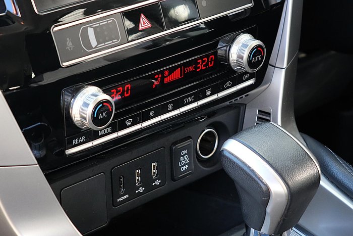 2021 Mitsubishi Pajero Sport GLS