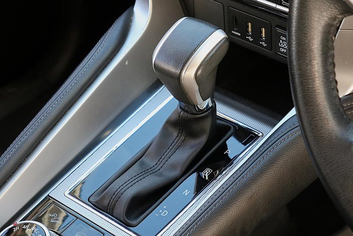 2021 Mitsubishi Pajero Sport GLS