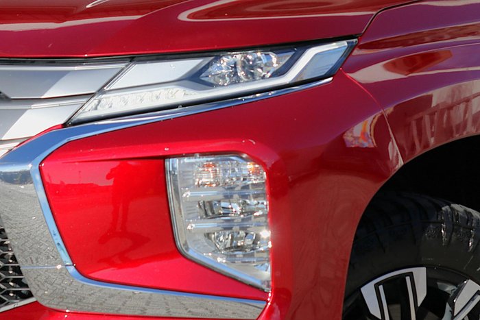 2021 Mitsubishi Pajero Sport GLS