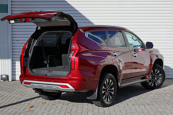 2021 Mitsubishi Pajero Sport GLS