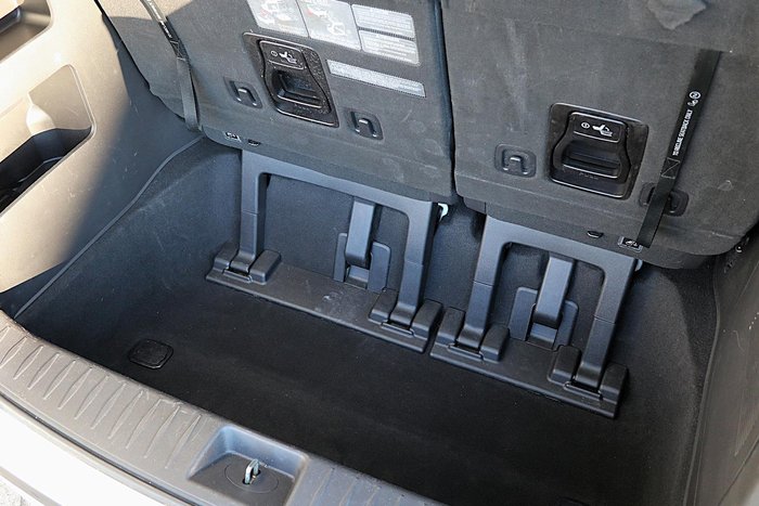 2022 Kia Carnival S