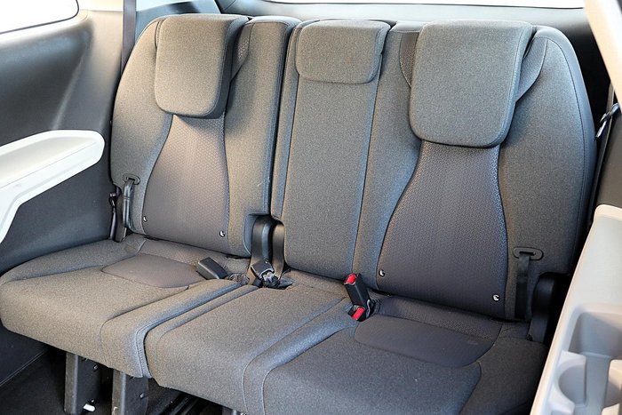 2022 Kia Carnival S