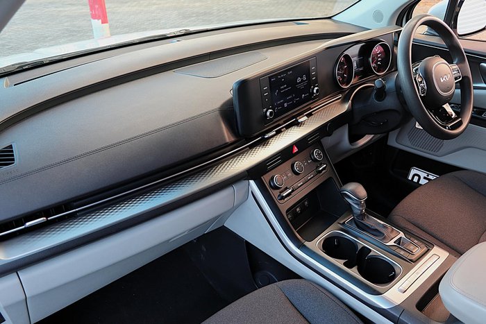 2022 Kia Carnival S