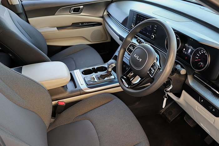 2022 Kia Carnival S