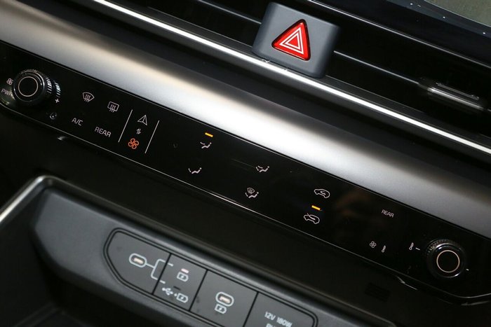2025 Kia Carnival S