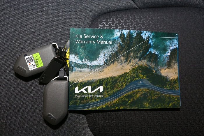 2025 Kia Carnival S