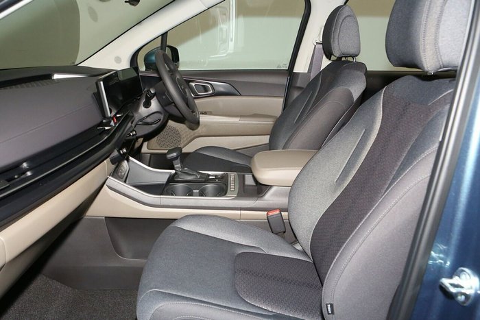 2025 Kia Carnival S