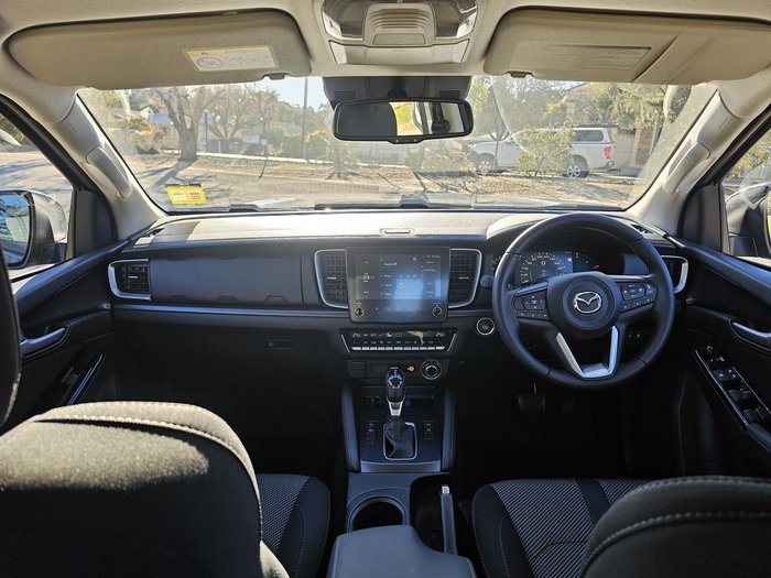 2025 Mazda BT-50 XTR