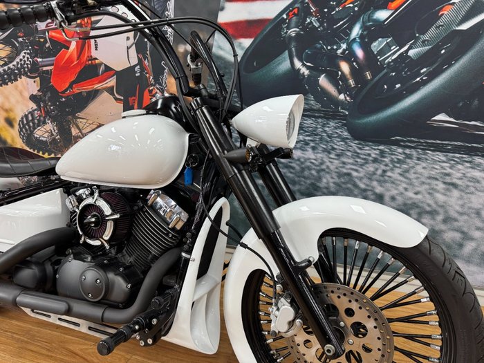 2018 Yamaha XVS650 V-STAR CUSTOM PEARL WHITE