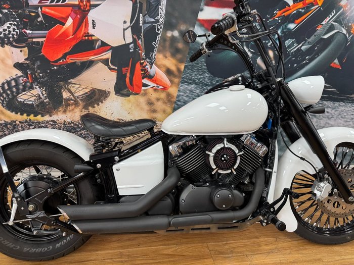 2018 Yamaha XVS650 V-STAR CUSTOM PEARL WHITE