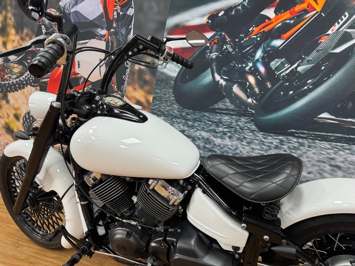 2018 Yamaha XVS650 V-STAR CUSTOM PEARL WHITE