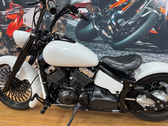 2018 Yamaha XVS650 V-STAR CUSTOM PEARL WHITE