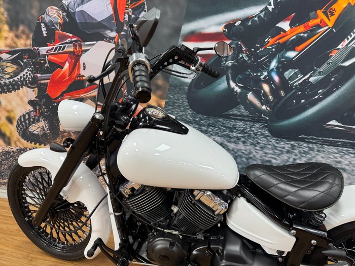 2018 Yamaha XVS650 V-STAR CUSTOM PEARL WHITE