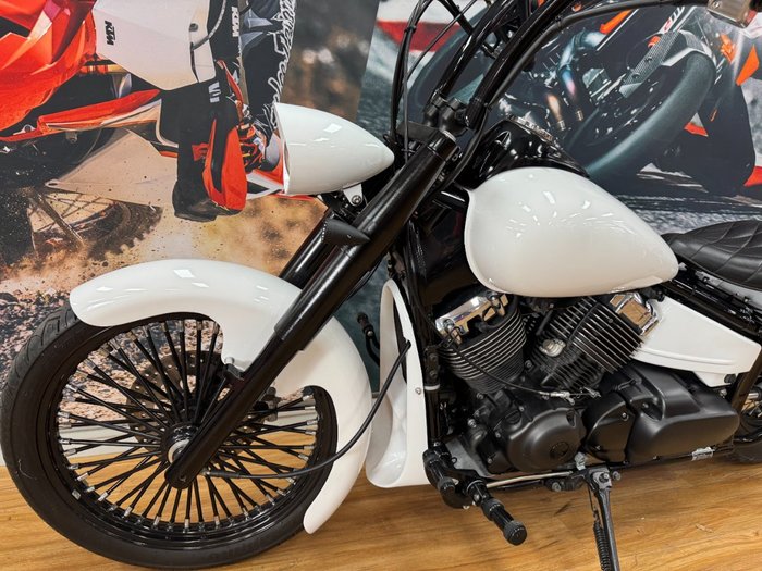 2018 Yamaha XVS650 V-STAR CUSTOM PEARL WHITE