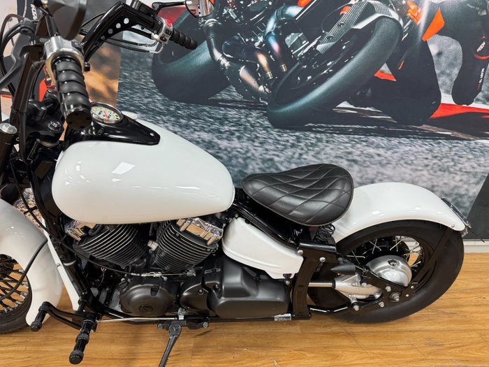2018 Yamaha XVS650 V-STAR CUSTOM PEARL WHITE