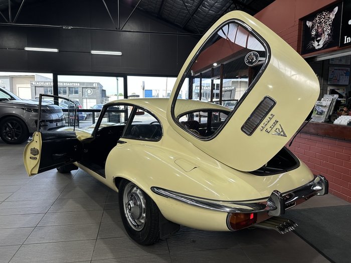 1972 Jaguar E-Type 2+2