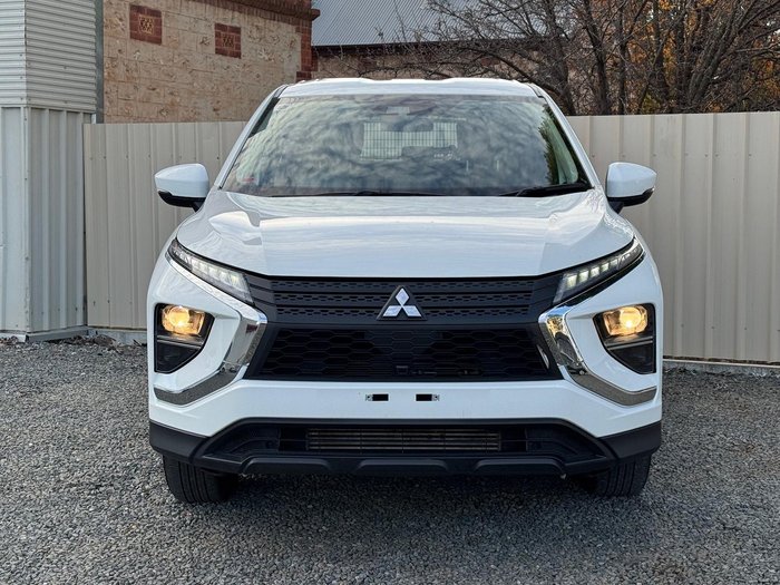 2023 Mitsubishi Eclipse Cross ES