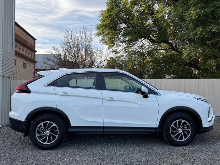 2023 Mitsubishi Eclipse Cross ES