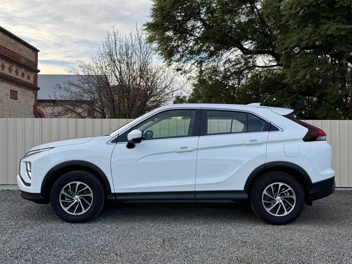 2023 Mitsubishi Eclipse Cross ES