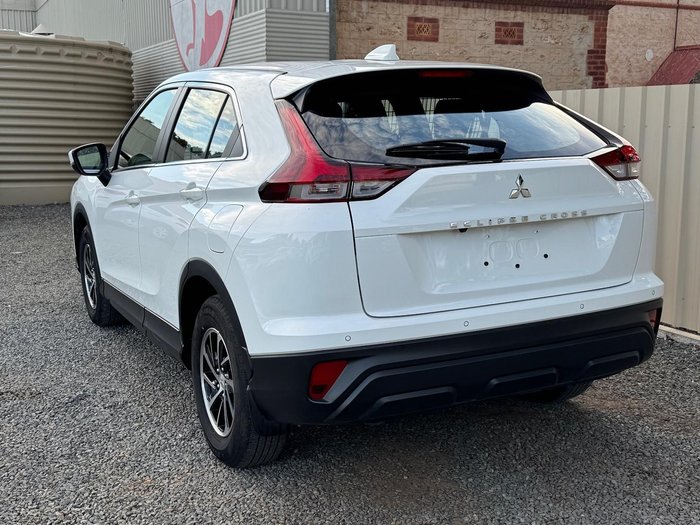 2023 Mitsubishi Eclipse Cross ES