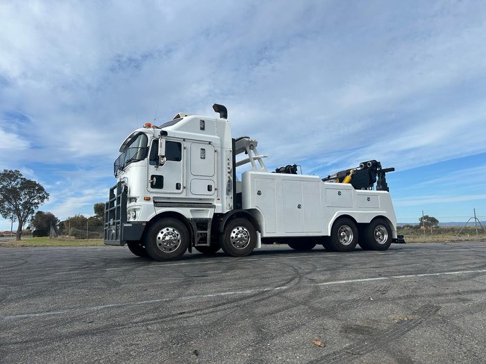 2017 Kenworth K200 Series K200 White